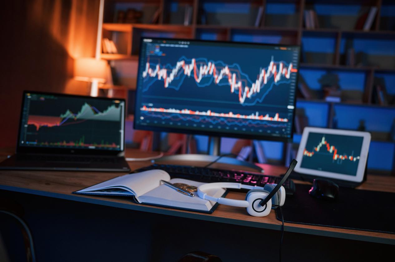 金融投资新范式：跟单交易系统如何重塑散户生态？