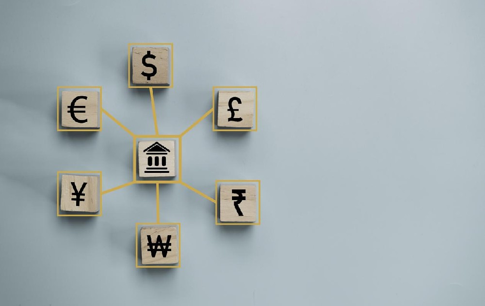 揭秘外汇市场:如何驾驭货币波动,稳抓盈利先机?