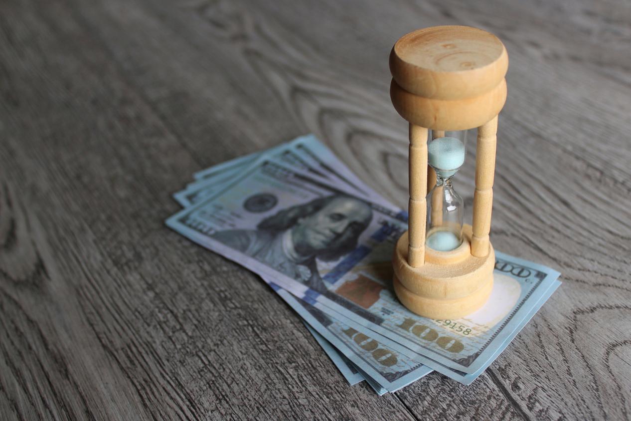 即时满足偏好：为何你总在趋势初期离场？