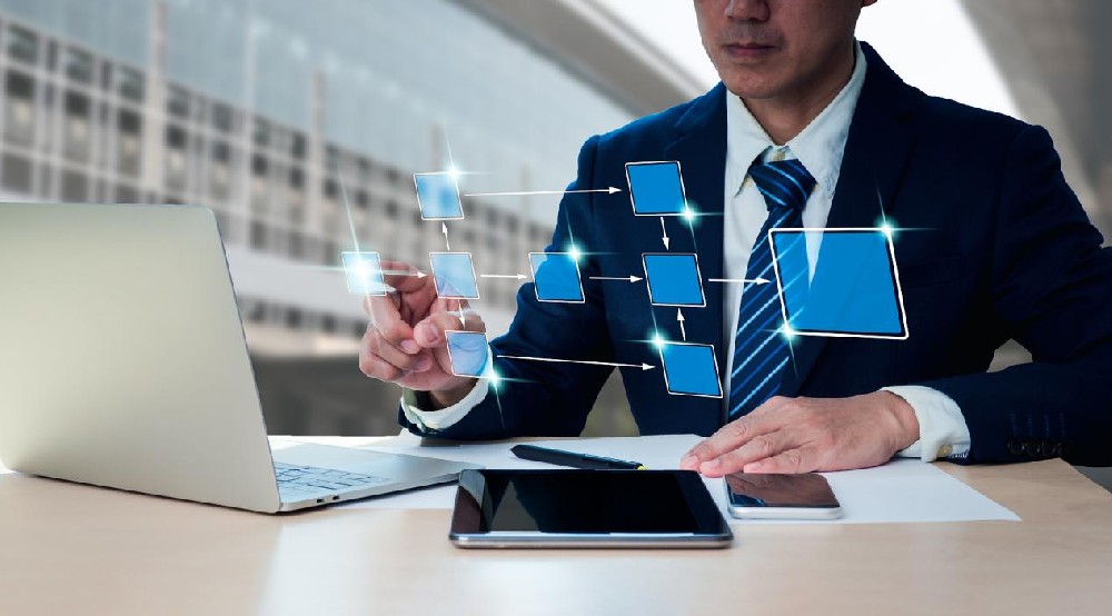 让订单替你思考:条件单组合策略引擎详解