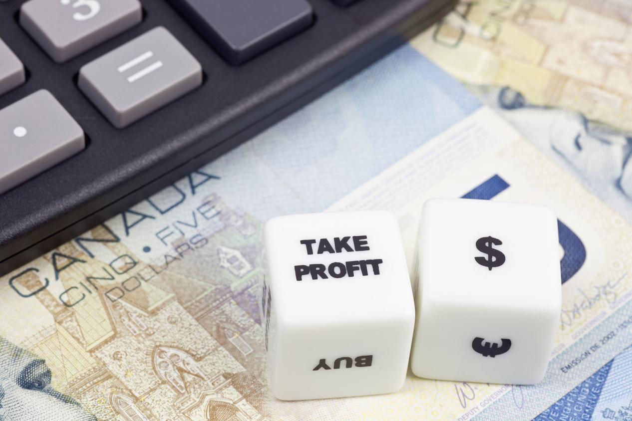 解析差价合约交易中的心理博弈与认知突围